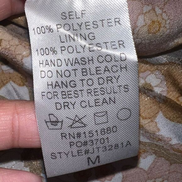 Storia Andrea Floral Top in White Gold Blouse Size Medium NWT - Picture 8 of 11